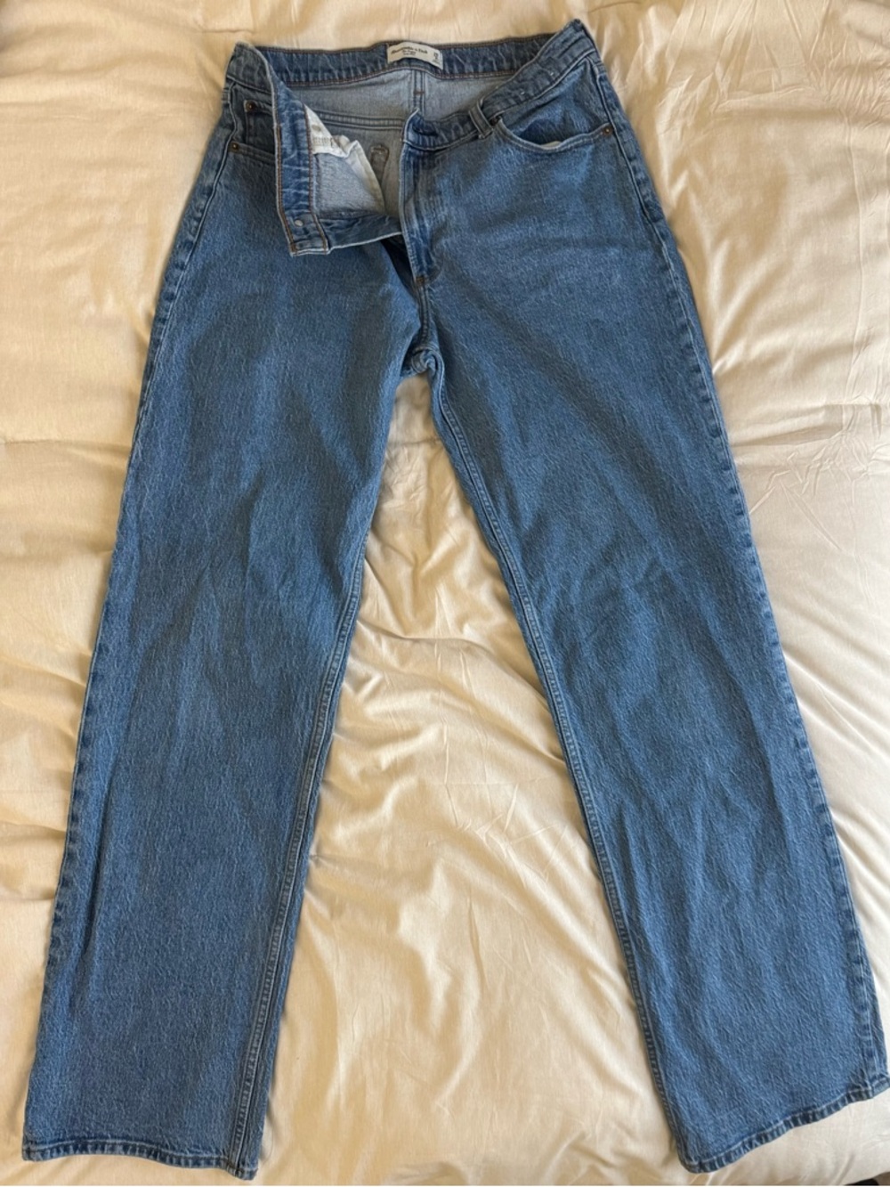 Abercrombie & Fitch low rise baggy jeans